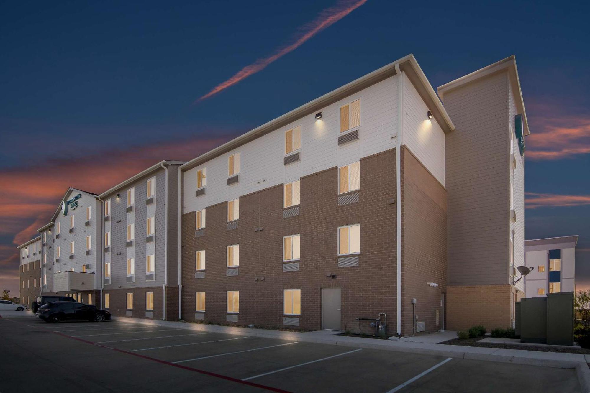 Woodspring Suites Waco South Exteriör bild
